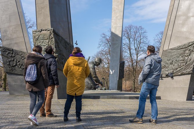 Warsaw: Communism Tour in an Original Socialist Van - What the Nysa 522 adds, and what it takes away