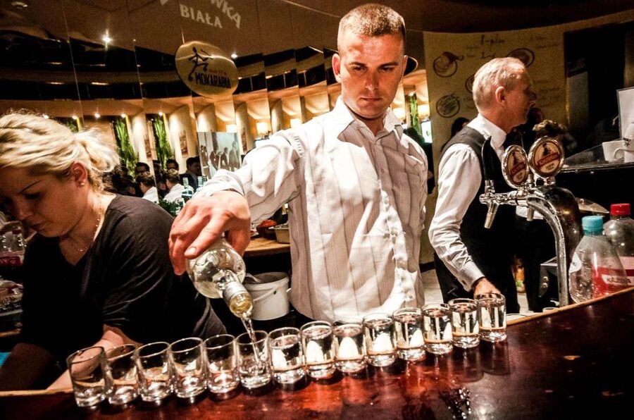 Warsaw: Evening History and Pubs Tour by Retro Minibus - The retro Żuk ride: charm with tradeoffs