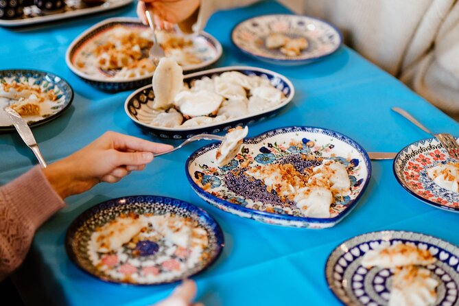 Warsaw Food Tasting Tour with Delicious Poland - Why this food tour works as a first Warsaw evening