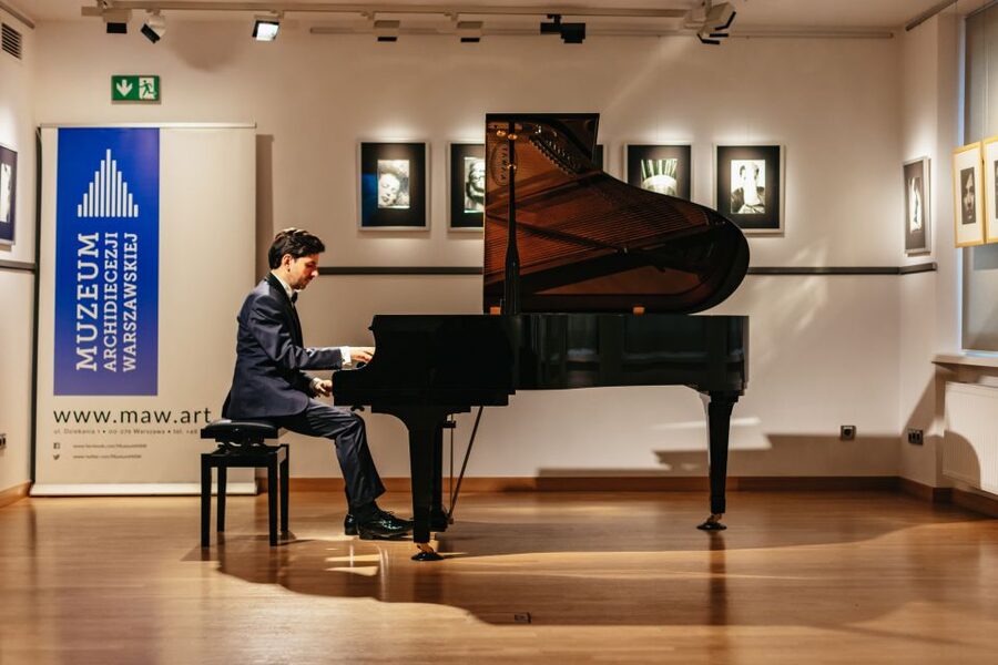Warsaw: Live Chopin Piano Concert - Hearing the KAWAI grand piano