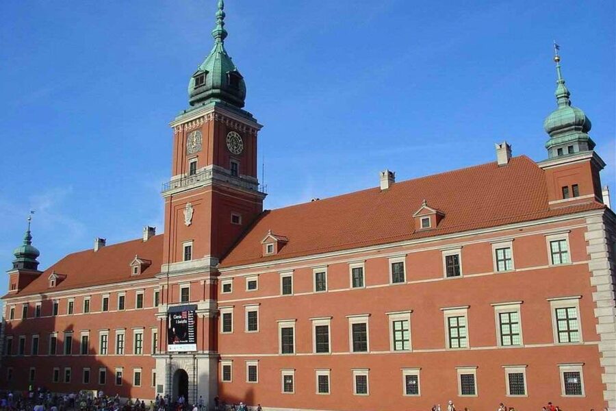 Warsaw: Old and New Town Private Walking Tour - What the private format adds for $16