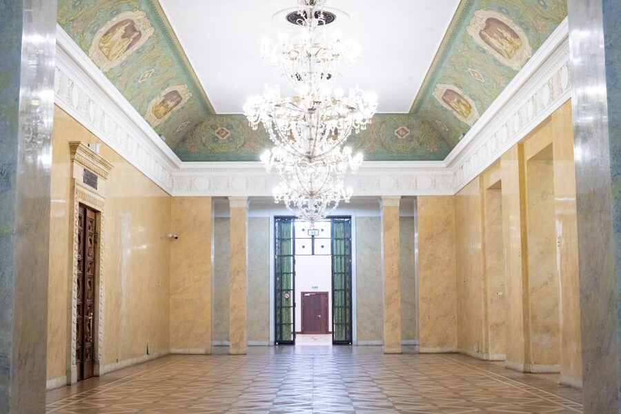 Warsaw: Palace of Culture and Science Tour with Terrace - Why Warsaw’s Palace of Culture still matters