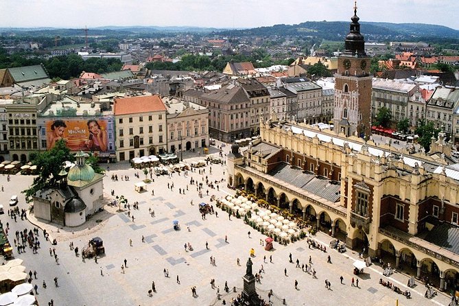 Warsaw to Auschwitz and Krakow Old Town Full-Day Trip by Car - Why this Warsaw day trip makes sense