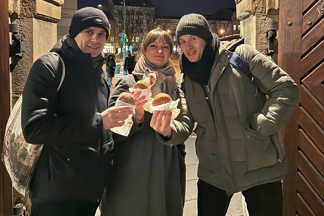 Warsaw Traditional Food Tour with Adrian - Adrian’s guiding style and the value of the small group