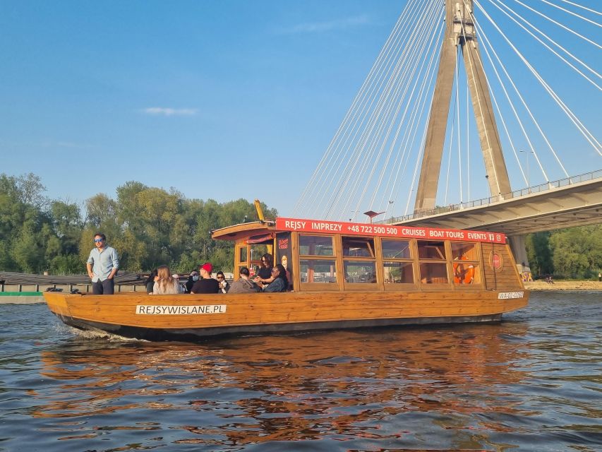 Warsaw: Vistula Cruise - Copernicus Science Center and the first bridge views