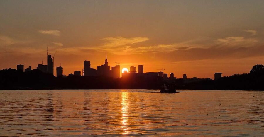 Warsaw: Vistula River Sunset Cruise with Welcome Drink - Why the Vistula is worth seeing from a boat