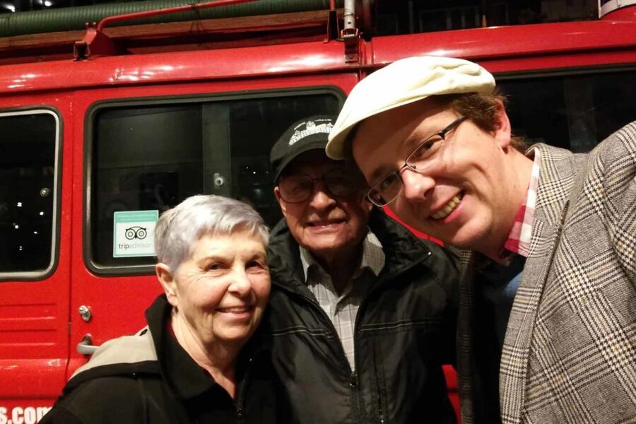 Warsaw: WWII Private Tour by Retro Minibus with Hotel Pickup - Why this three-hour tour gives Warsaw more meaning