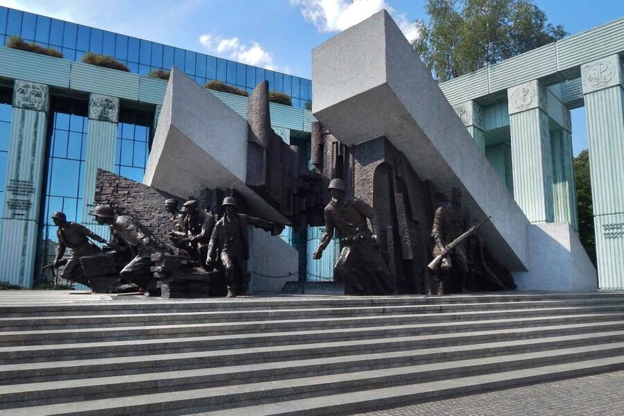 Warsaw: WWII Private Tour by Retro Minibus with Hotel Pickup - Muranów, built over wartime rubble