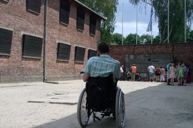 Wheelchair accessible PRIVATE transfer to Auschwitz - Birkenau - The 1.5-hour drive to Oświęcim