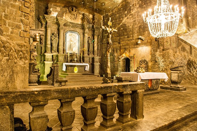 Wieliczka Salt Mine: 4-Hour Guided Tour from Krakow - What you see on the 2.5-hour mine visit