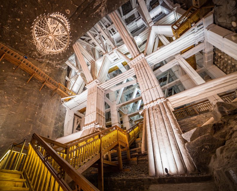 Wieliczka Salt Mine: Guided Tour Fast-Track Ticket - The grand chambers and underground lakes