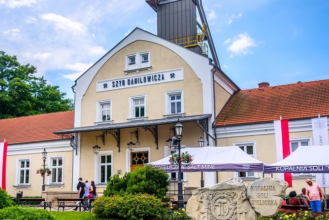 Wieliczka Salt Mine guided tour from Krakow with pickup options - Cool Air and Salt-Carved Rooms