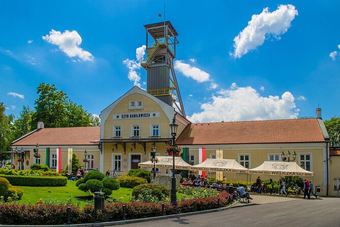 Wieliczka Salt Mine tour - Entering a salt mine with a long story