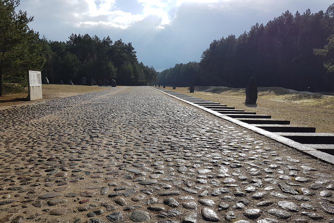Wolf's Lair & Treblinka Tour in 1 day from Warsaw - Wolf’s Lair: Hitler’s concrete headquarters