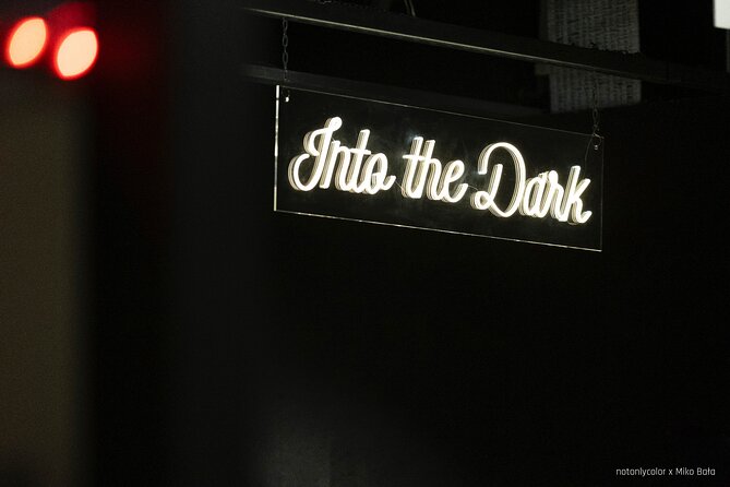 WOMAI Cracow - Into the darkness experience - Everyday tasks become the main event