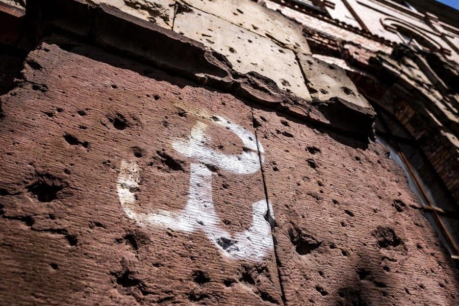 World War 2 in Warsaw walking tour in English - Polish Resistance and the 1944 Warsaw Uprising