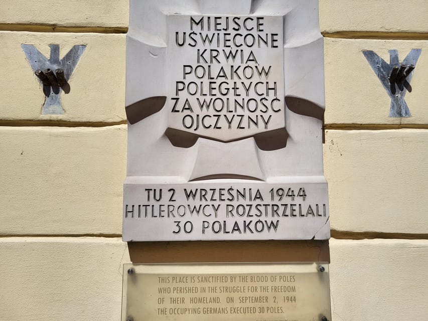 World War 2 in Warsaw walking tour in English - The Tomb of the Unknown Soldier
