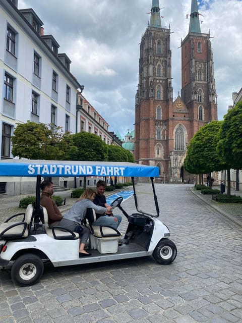 Wroclaw: City Tour Sightseeing By Golf Cart Shared Or Privat - Starting with Wroclaw’s medieval center