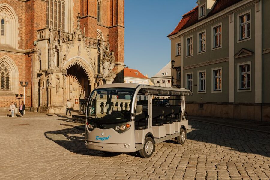 Wroclaw: E-Car Tour and Audio Guide - Why this electric tour makes sense in Wrocław