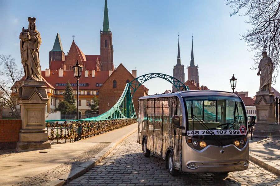 Wroclaw: E-Car Tour and Audio Guide - Comfort in cold and wet weather