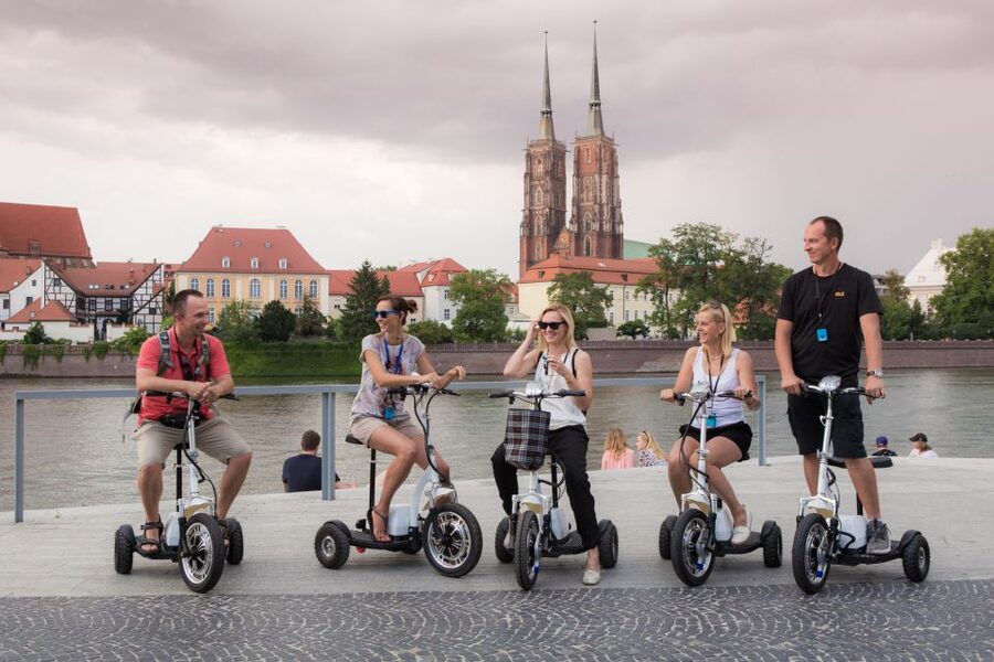 Wroclaw: Grand E-Scooter Tour - Why an e-scooter is a smart way to see Wrocław