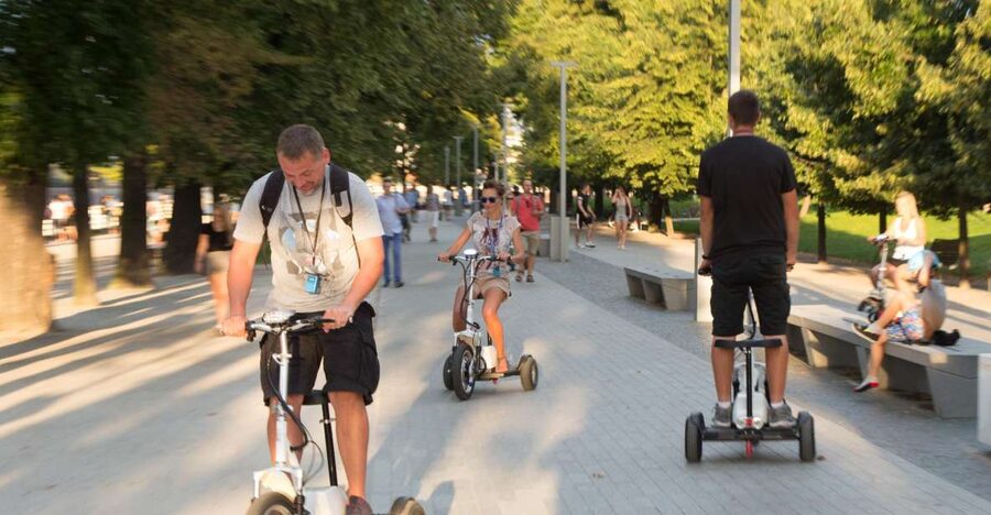 Wroclaw: Grand E-Scooter Tour - Panorama of Racławice and the National Museum