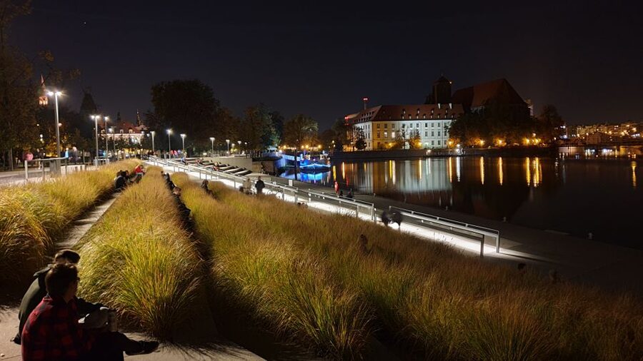 Wroclaw: Guided City Night Tour (2 hours) - Tumski Bridge And Cathedral Island