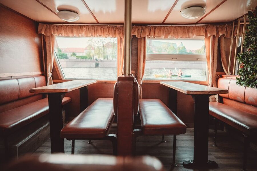 Wroclaw: Oder River Boat Party with Unlimited Drinks - Two hours on the Oder River