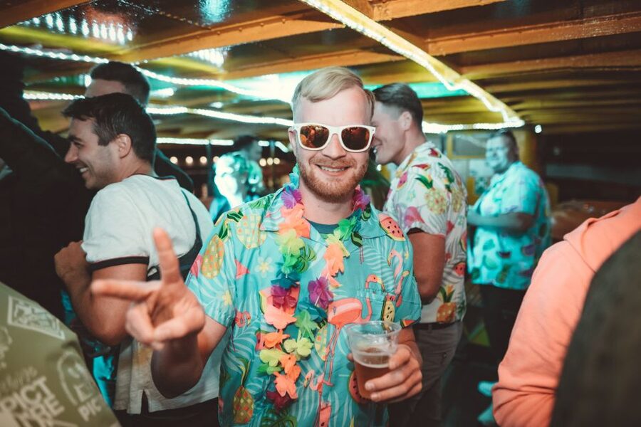 Wroclaw: Oder River Boat Party with Unlimited Drinks - From the boat to the after-party