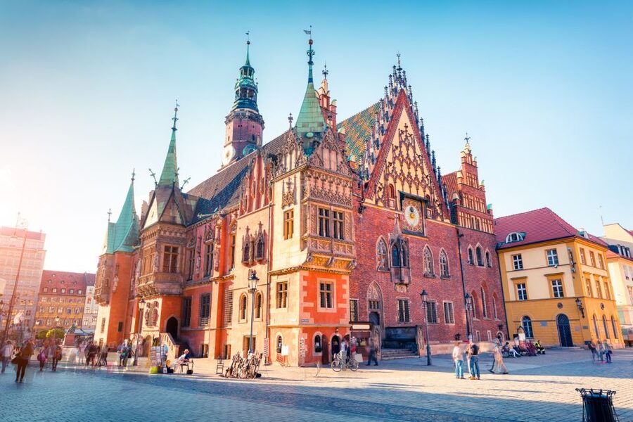 Wroclaw: Private Old Town Guided Walking Tour (2 hours) - University of Wroclaw and the Fountain of the Fencer
