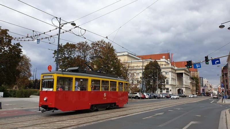 Wroclaw: Private Tour by smal Historic Tram (1,5h, 16 seats) - Key points to know before booking
