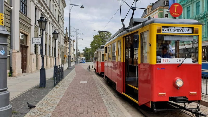 Wroclaw: Private Tour by smal Historic Tram (1,5h, 16 seats) - Why a 1950 tram changes the experience