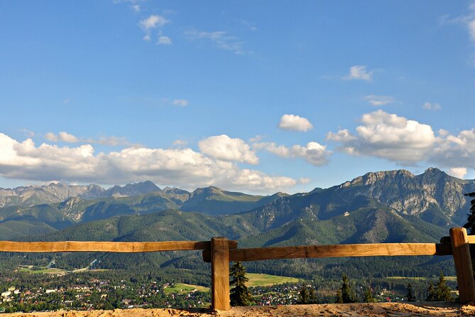 Zakopane Day Tour from Krakow with Tasting and Funicular ride - Oscypek and the wooden bacówka in Chocholow
