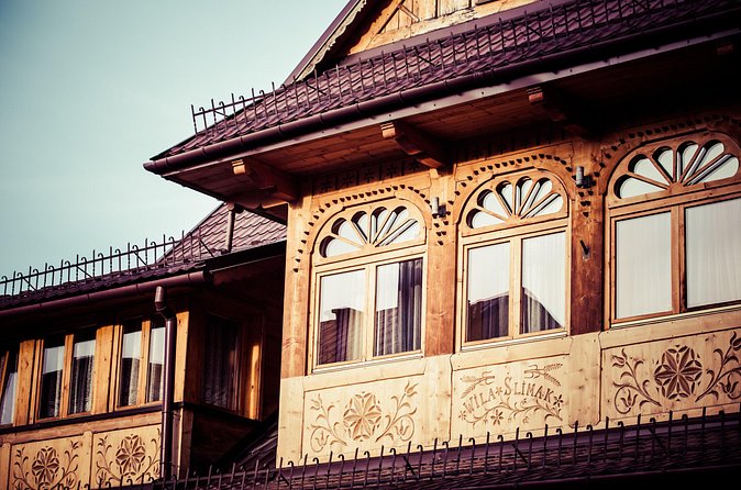 Zakopane Old Town Exclusive Walking Tour with Private Guide - Why the three-hour option is the better choice for history lovers
