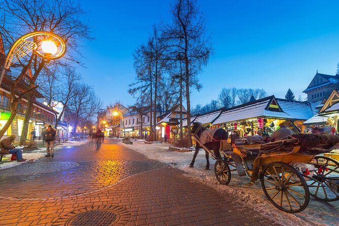Zakopane Private day trip from Krakow with Hot Springs, cable Car - Chochołów woodcarving in a 200-year-old house