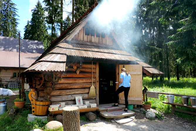 Zakopane, Tatra Mountains w/ Gubalowka Funicular tour from Krakow - Riding the Gubałówka funicular