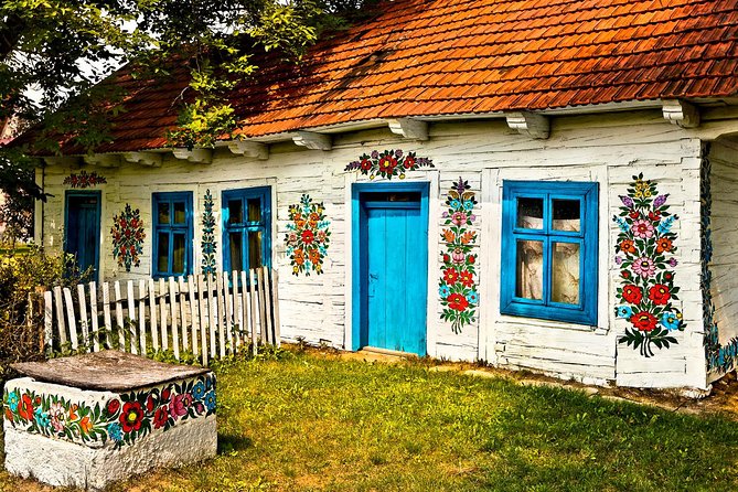 ZALIPIE - painted village, unique PRIVATE tour from Krakow - What the Guide Adds to the Day