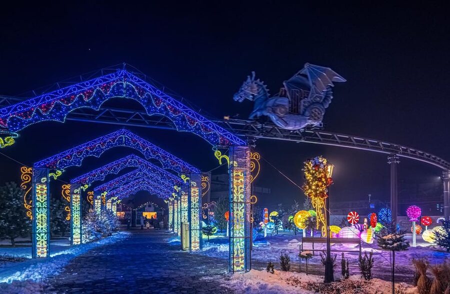 Zator: Energylandia Amusement Park Entry Ticket - Sweet Valley adds candy-colored family fun